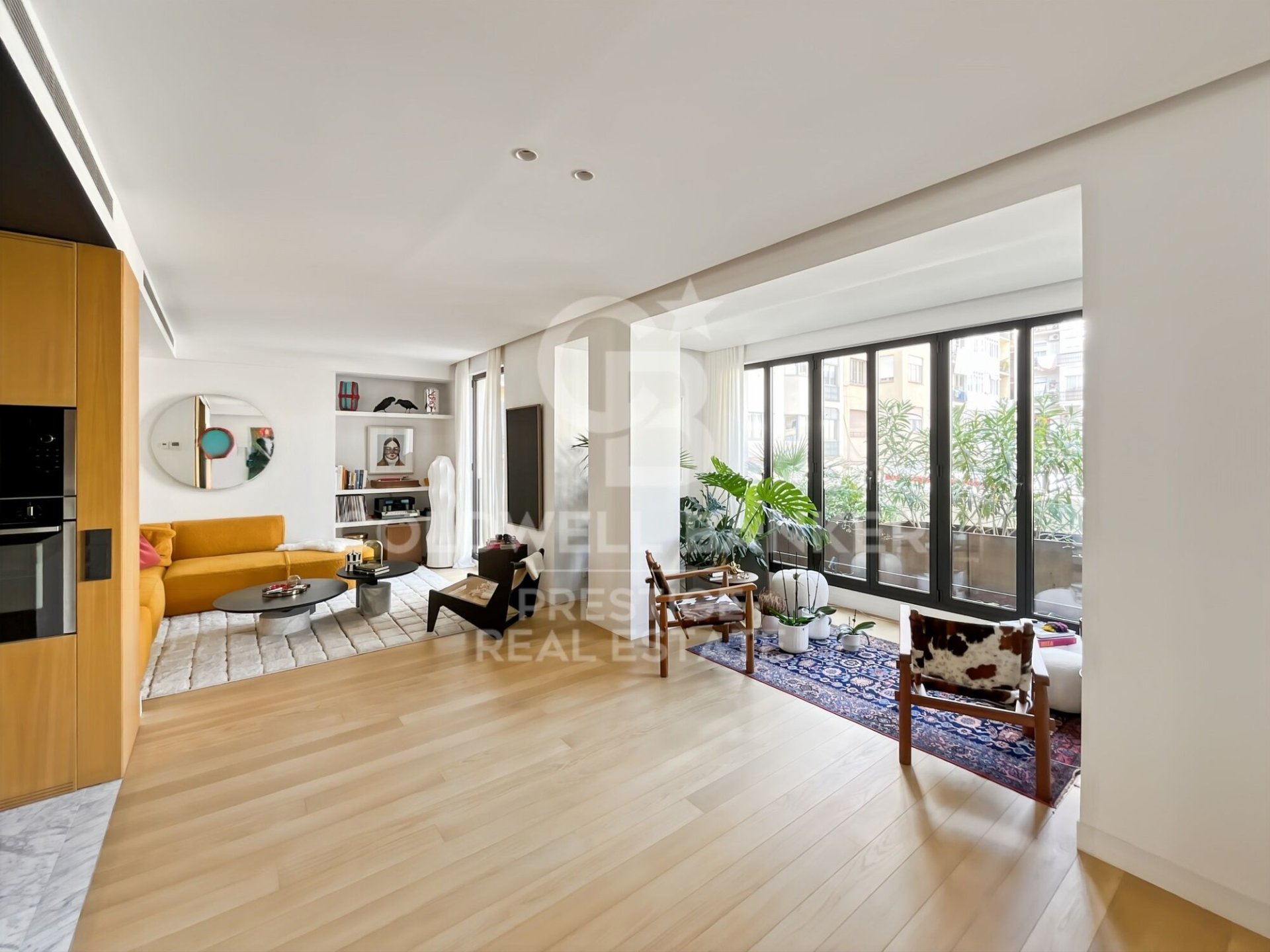 Apartamento en Barcelona, España 2 dormitorios, 130 m2 No. 157408