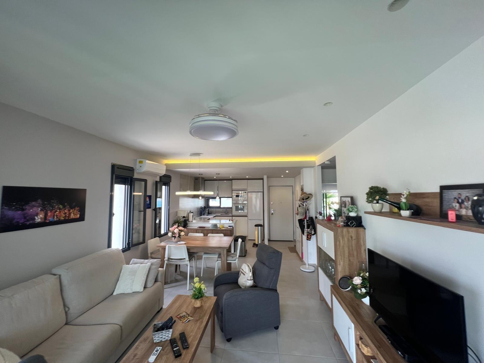 Apartamento en Guardamar del Segura, Alicante, España 3 dormitorios, 100 m2 No. 186852