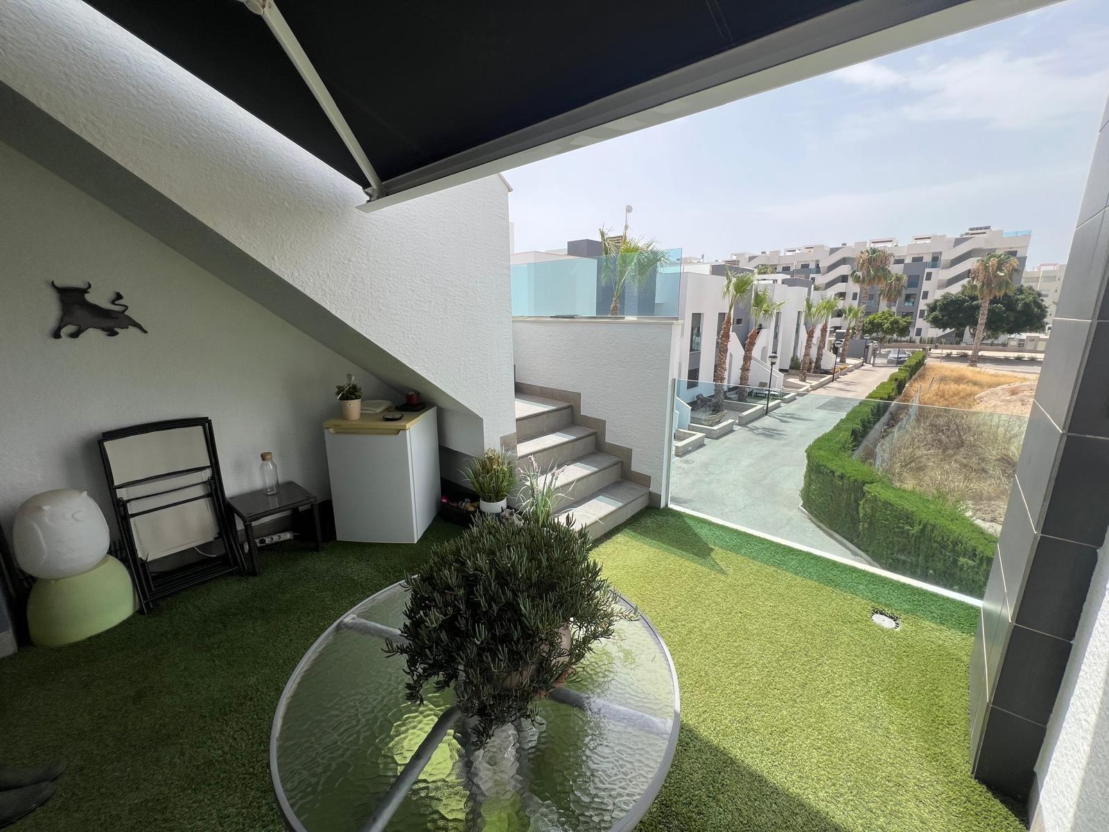 Apartamento en Guardamar del Segura, Alicante, España 3 dormitorios, 100 m2 No. 186852