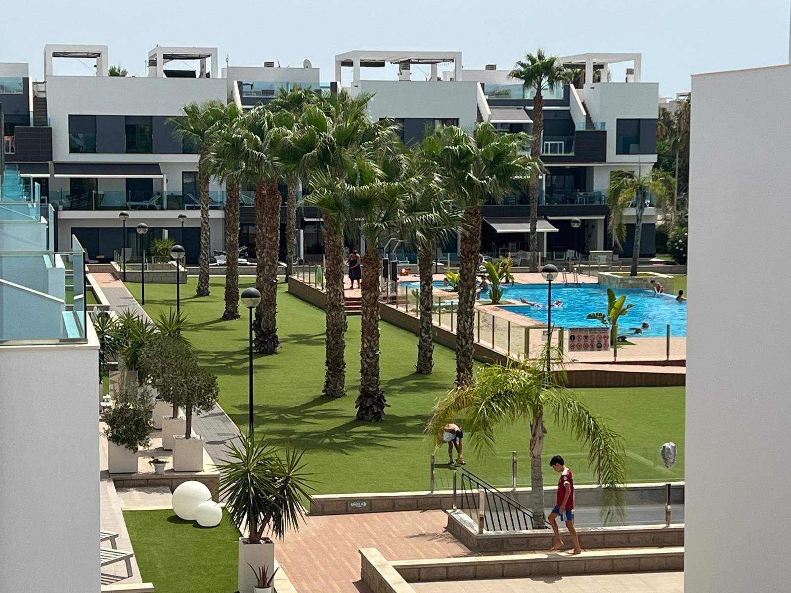 Apartamento en Guardamar del Segura, Alicante, España 3 dormitorios, 100 m2 No. 186852