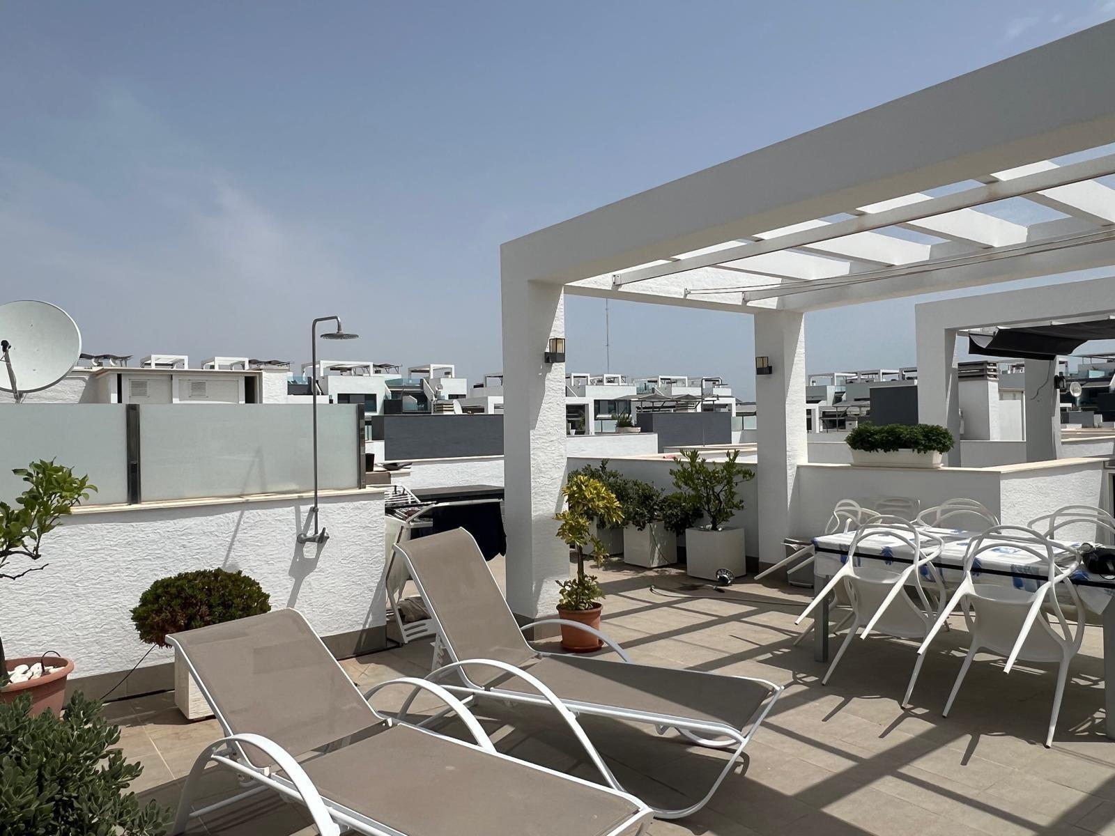 Apartamento en Guardamar del Segura, Alicante, España 3 dormitorios, 100 m2 No. 186852