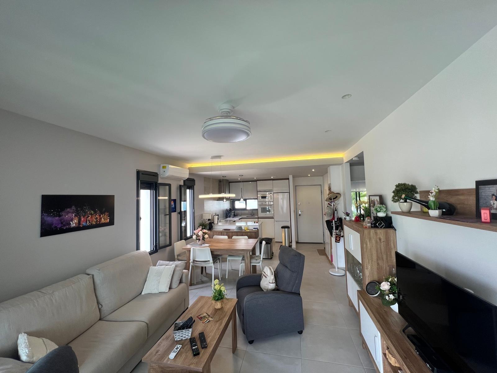 Apartamento en Guardamar del Segura, Alicante, España 3 dormitorios, 100 m2 No. 186852