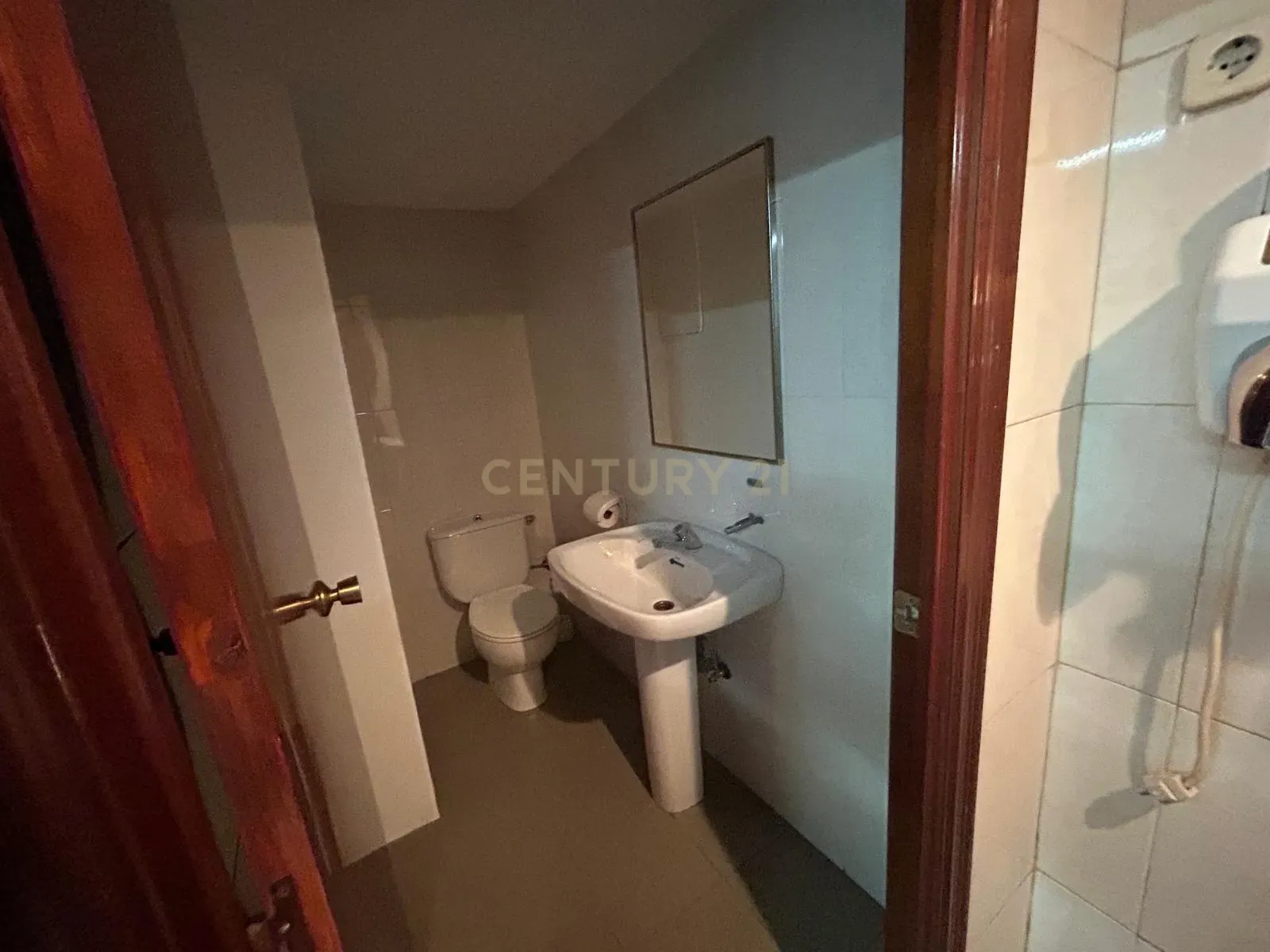 Commercial property in Barcelona, Spain 340 sq.m. No. 166915