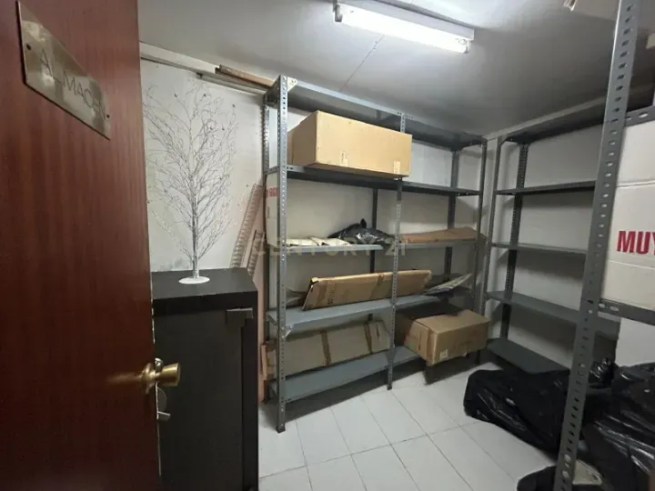 Commercial property in Barcelona, Spain 340 sq.m. No. 166915