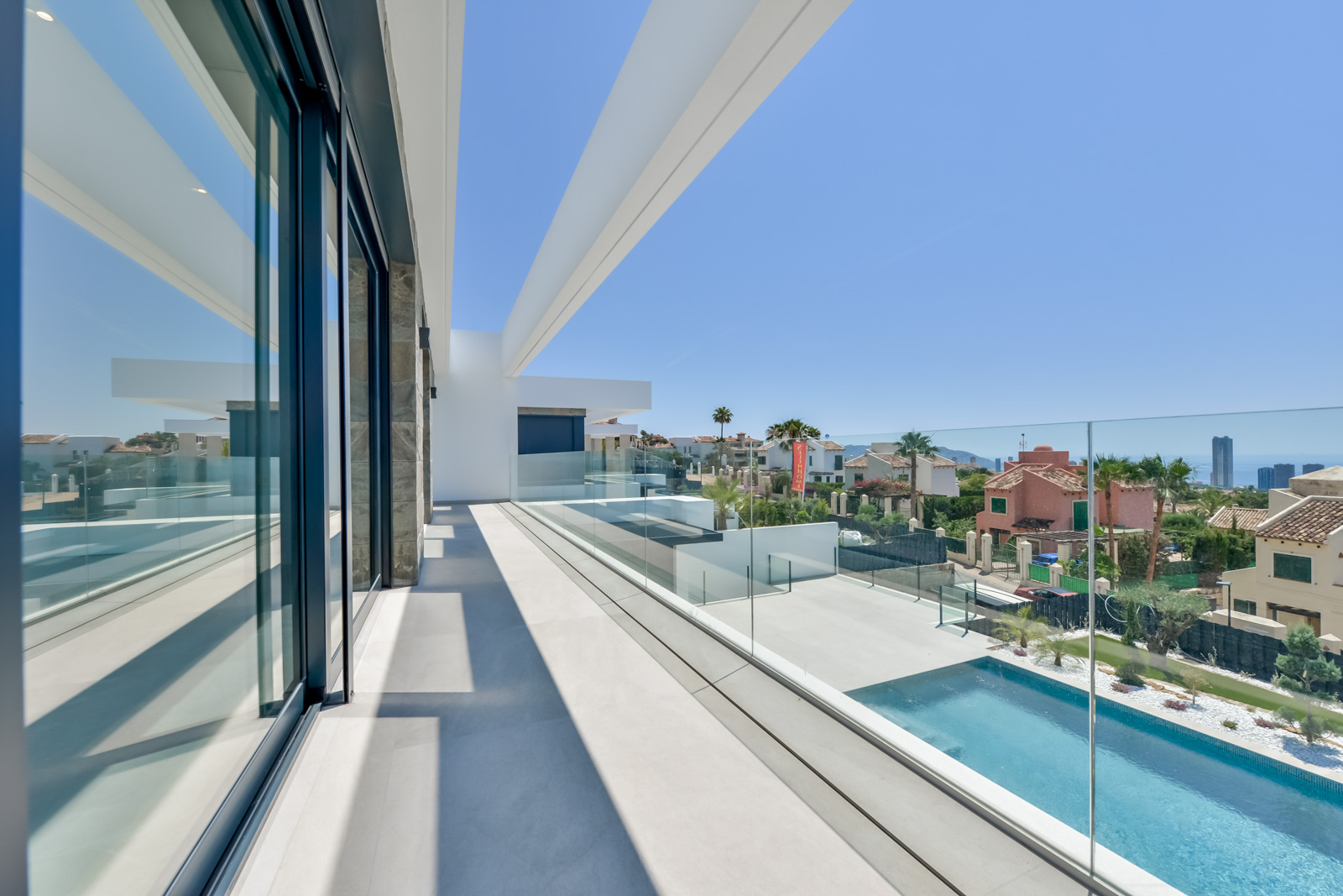 Villa a Finestrat, Alicante, Spagna 8 camere da letto, 998 mq. N° 163651