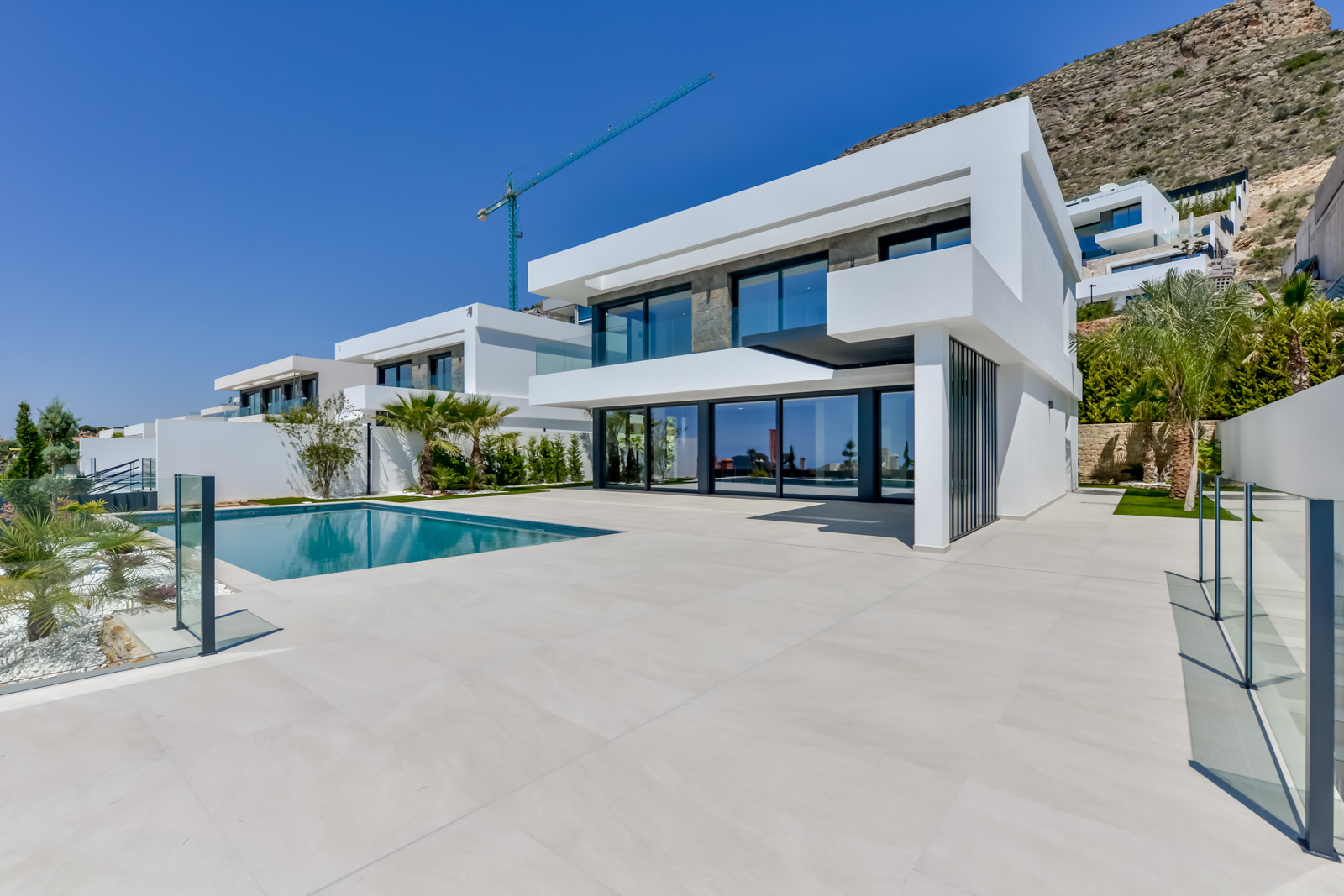 Villa a Finestrat, Alicante, Spagna 8 camere da letto, 998 mq. N° 163651