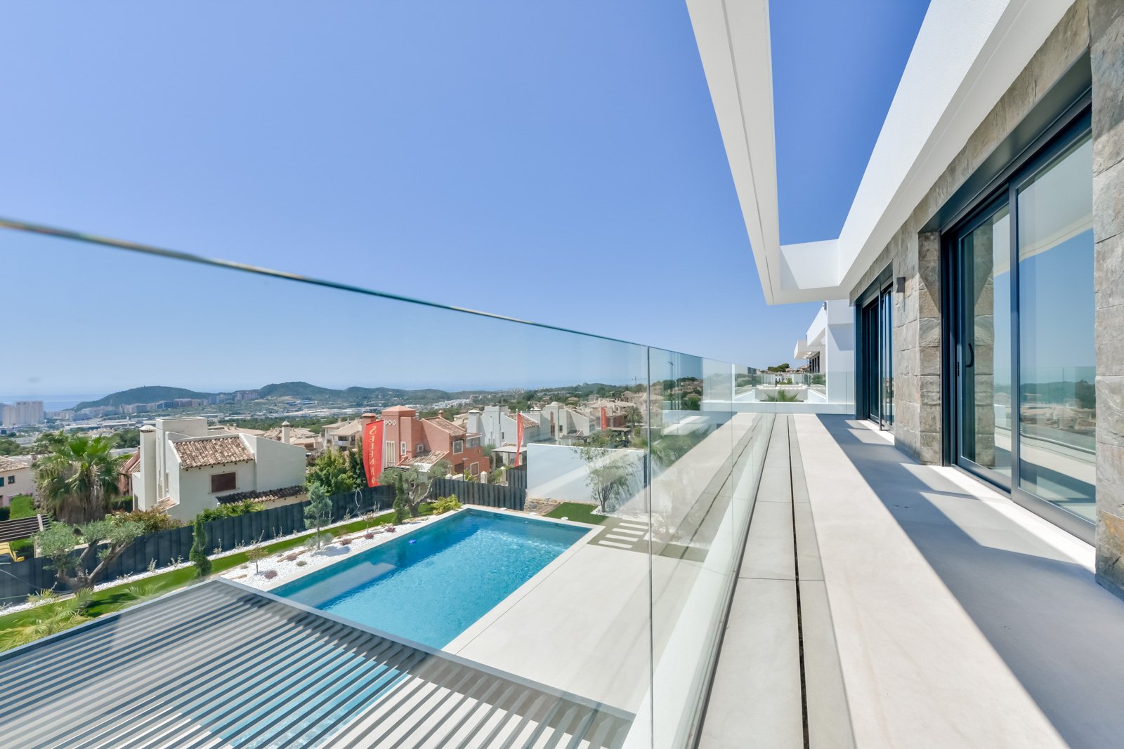 Villa a Finestrat, Alicante, Spagna 8 camere da letto, 998 mq. N° 163651