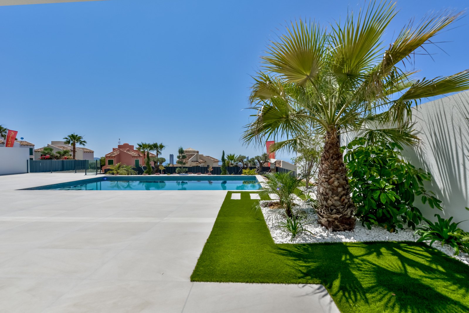 Villa a Finestrat, Alicante, Spagna 8 camere da letto, 998 mq. N° 163651