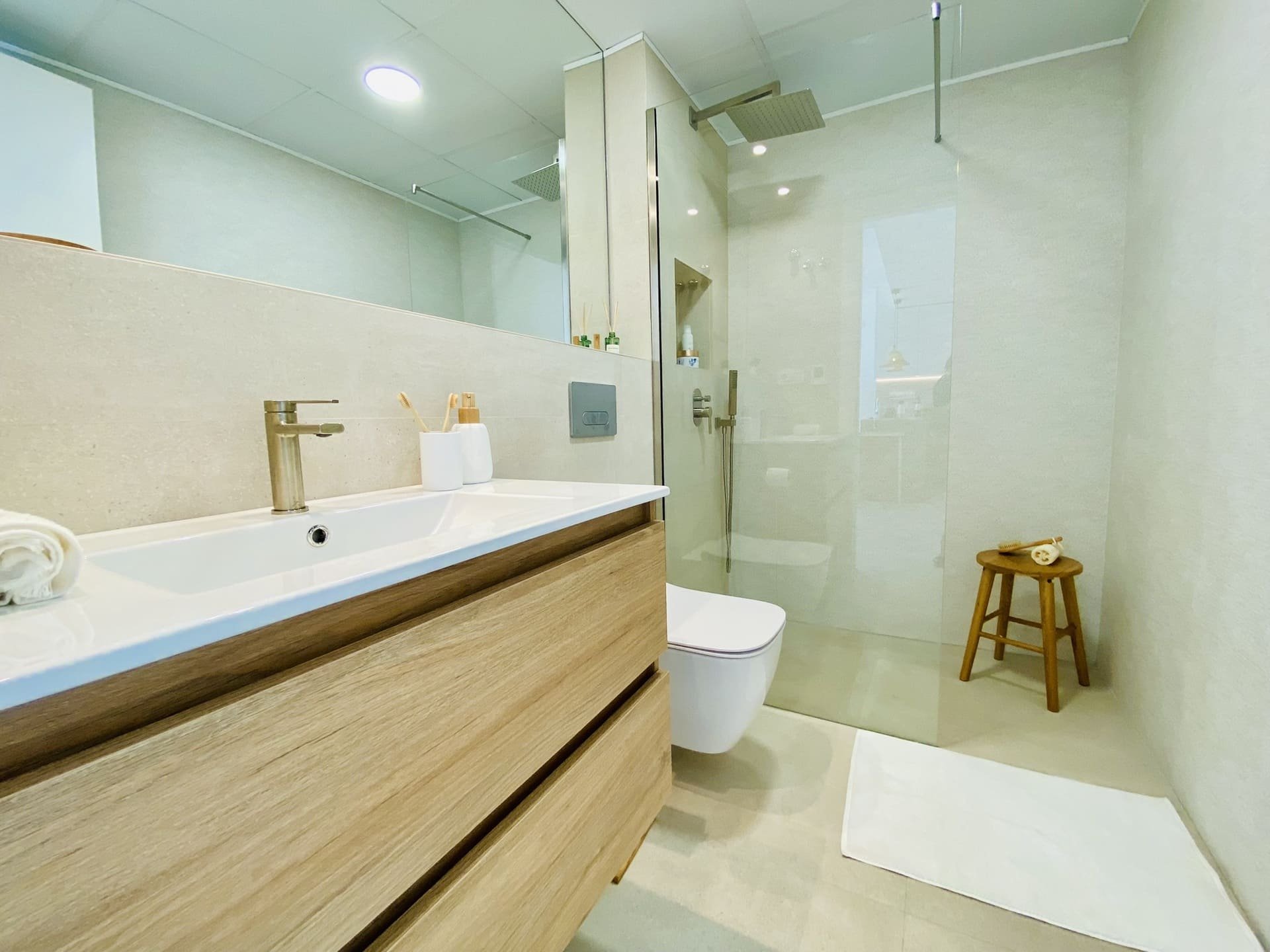 Bungalo Pilar de la Horadada, Alicante, Spānijā 2 istabas, 75 m2 Nr. 136194