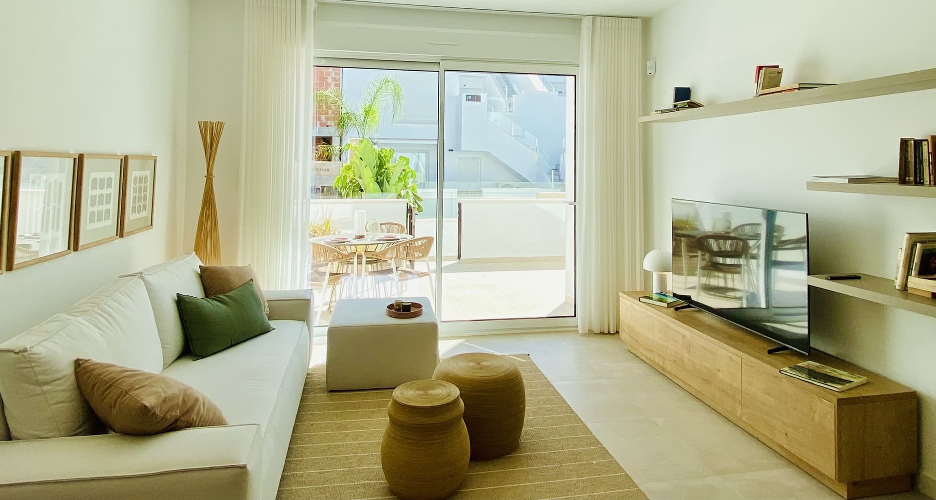 Bungalo Pilar de la Horadada, Alicante, Spānijā 2 istabas, 75 m2 Nr. 136194