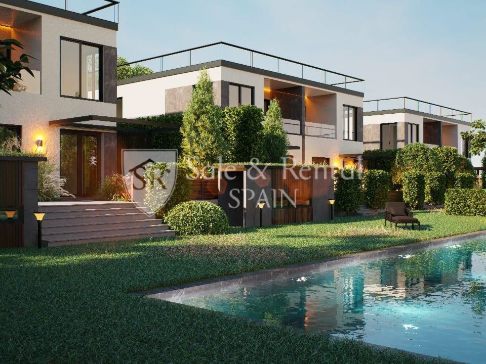 Hus i Lloret de Mar, Girona, Spanien 3 sovrum, 350 kvm. Nr. 166655