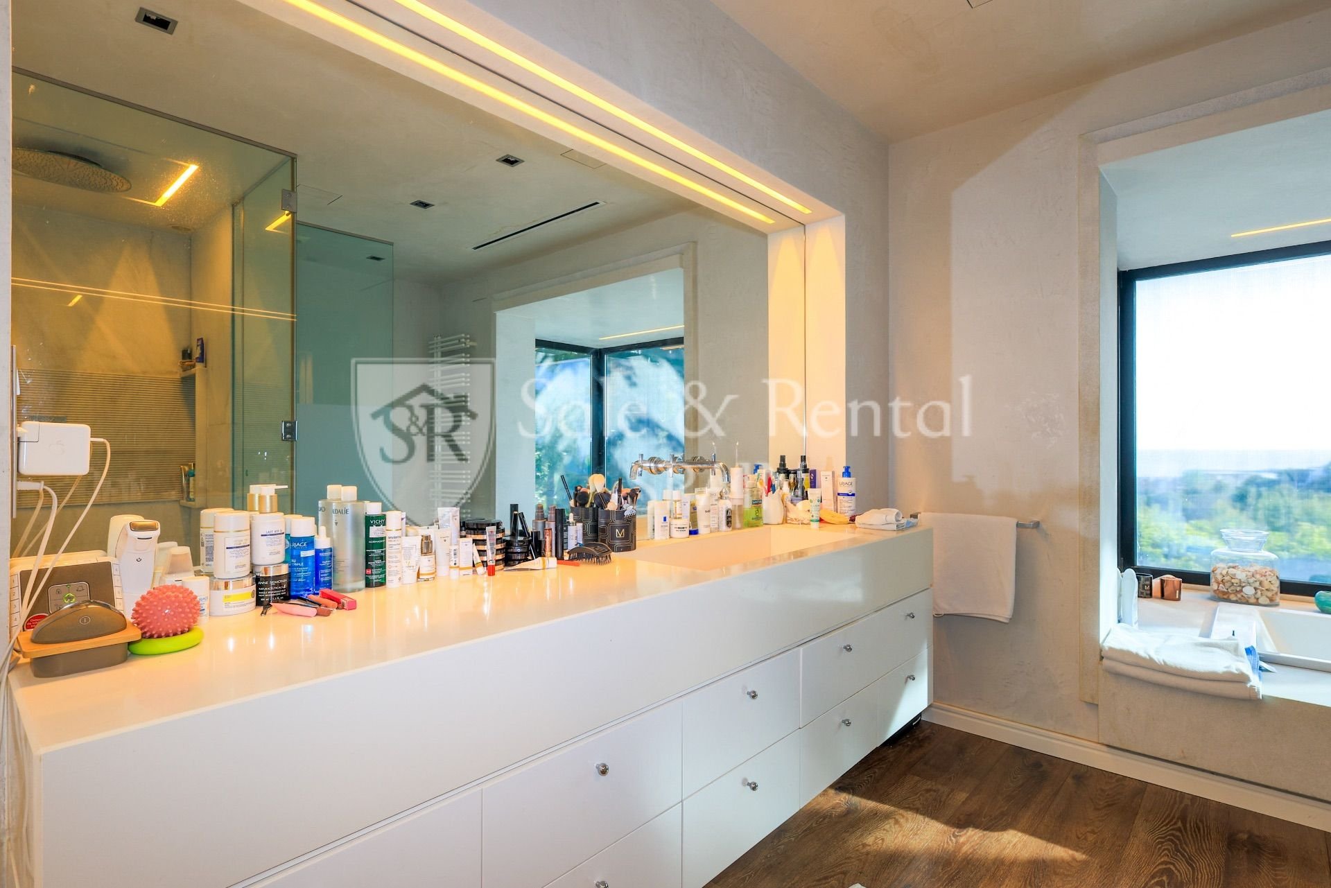 Talo Sitges, Barcelona, Espanja 3 makuuhuonetta, 223 m2 No. 166652