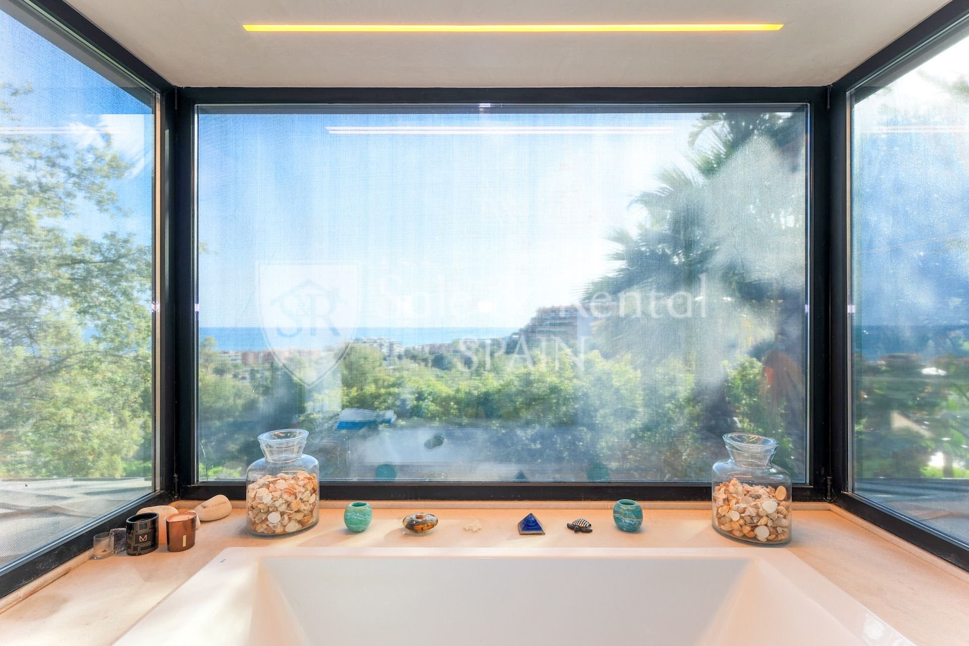 Talo Sitges, Barcelona, Espanja 3 makuuhuonetta, 223 m2 No. 166652