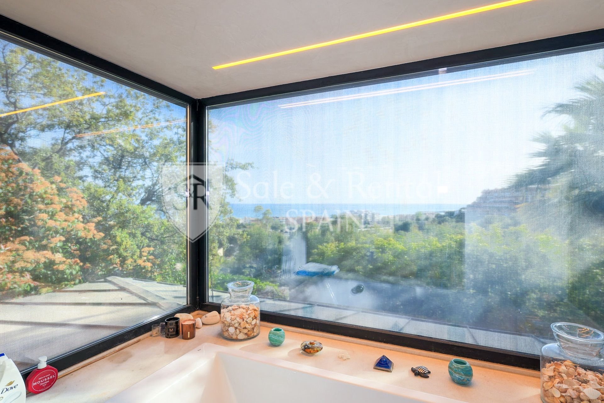 Talo Sitges, Barcelona, Espanja 3 makuuhuonetta, 223 m2 No. 166652