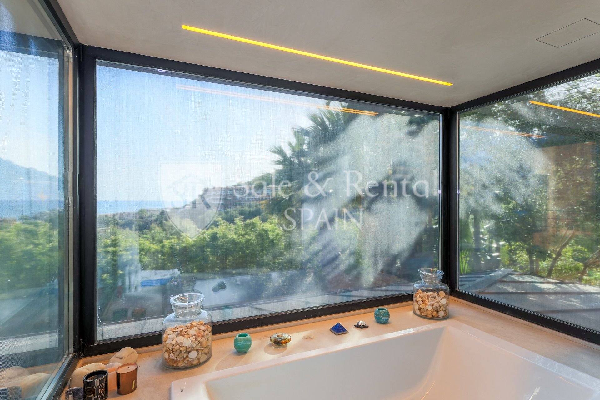 Talo Sitges, Barcelona, Espanja 3 makuuhuonetta, 223 m2 No. 166652