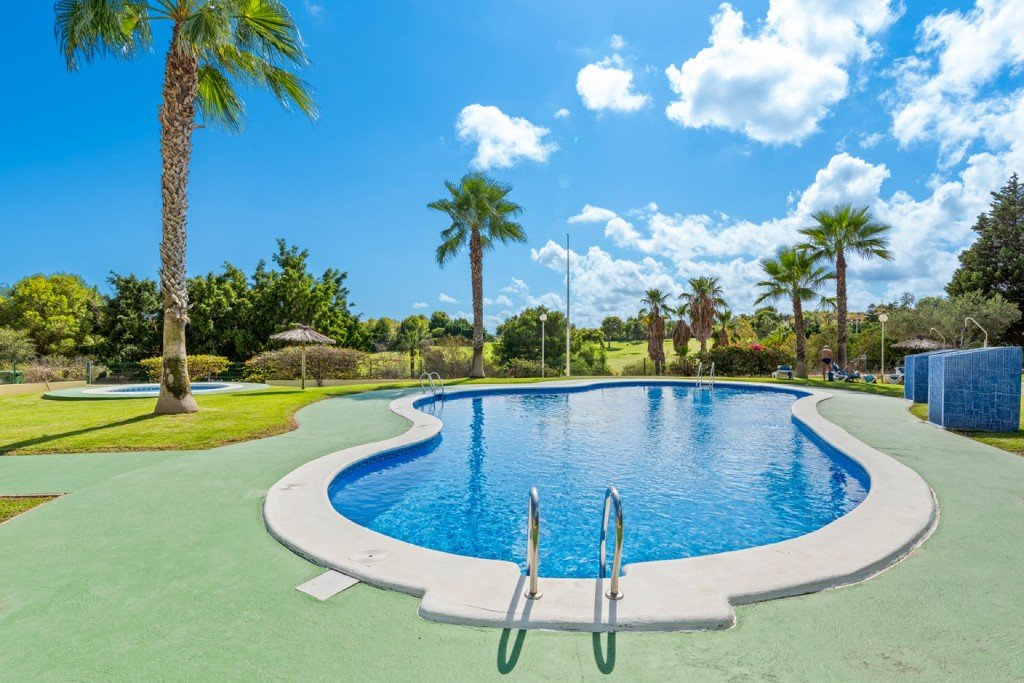 Apartamento en Campoamor, Alicante, España 2 dormitorios, 100 m2 No. 145309