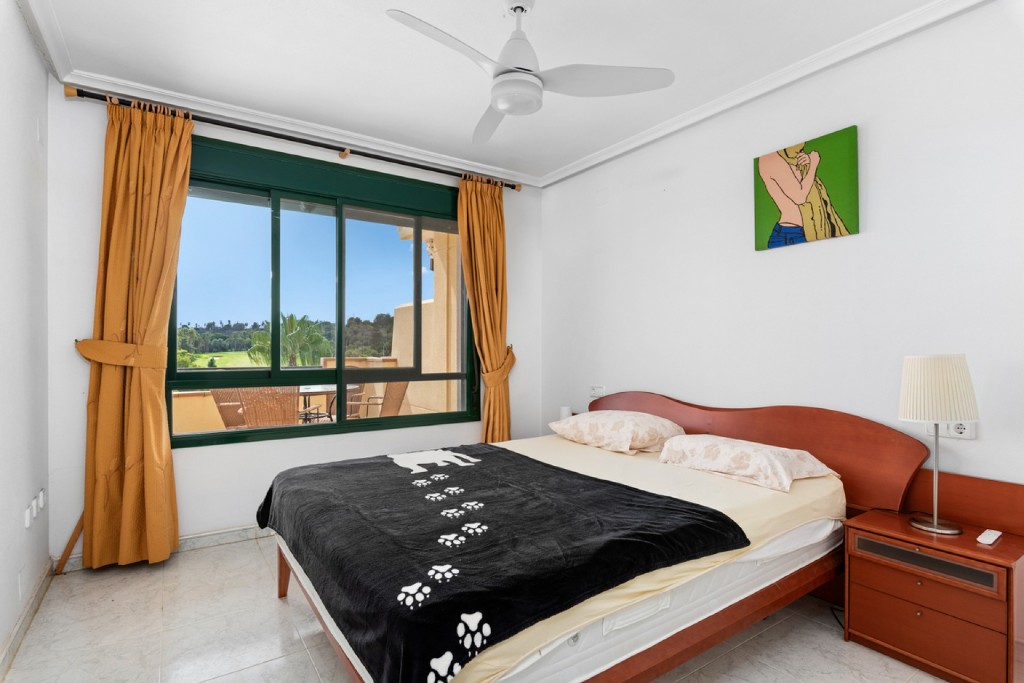 Apartamento en Campoamor, Alicante, España 2 dormitorios, 100 m2 No. 145309