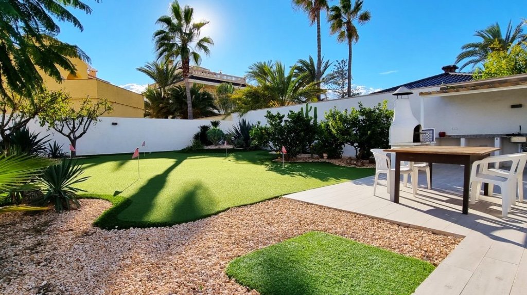 Villa i Playa Flamenca II, Alicante, Spanien 4 sovrum, 121 kvm. Nr. 145310