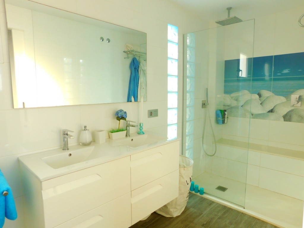 Villa in Guardamar del Segura, Alicante, Spanien 3 Schlafzimmer, 290 m2 Nr. 144781