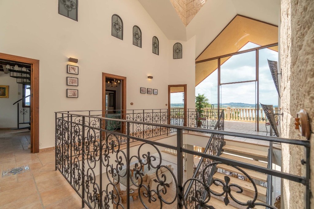 Villa in Alicante, Spanien 5 Schlafzimmer, 600 m2 Nr. 144783