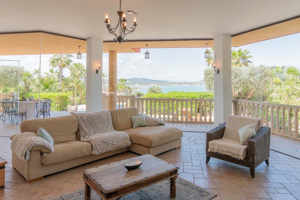 Villa in Alicante, Spanien 5 Schlafzimmer, 600 m2 Nr. 144783