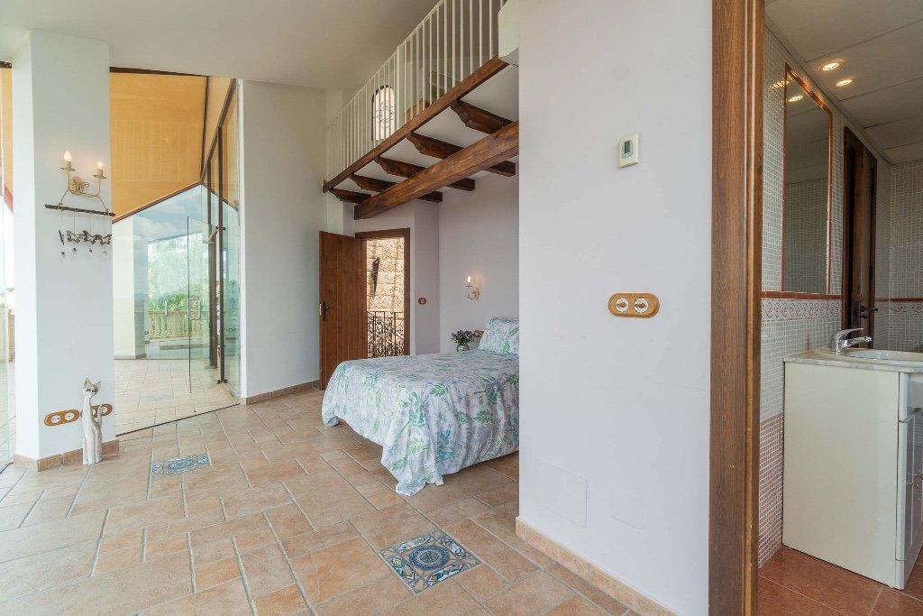 Villa in Alicante, Spanien 5 Schlafzimmer, 600 m2 Nr. 144783