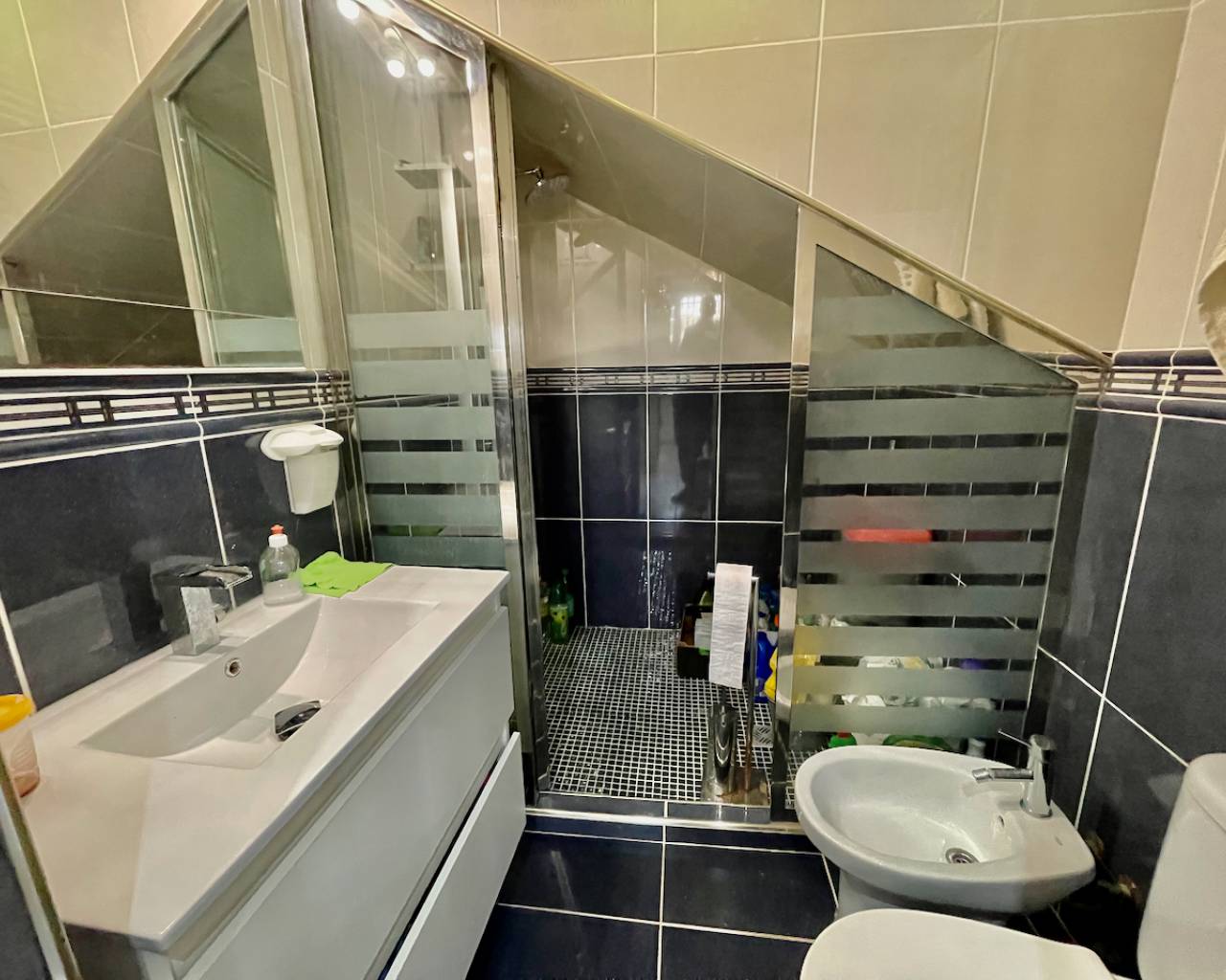 Villa in Guardamar del Segura, Alicante, Spain 6 bedrooms, 450 sq.m. No. 80960