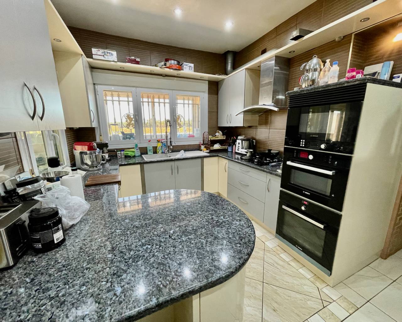 Villa in Guardamar del Segura, Alicante, Spain 6 bedrooms, 450 sq.m. No. 80960