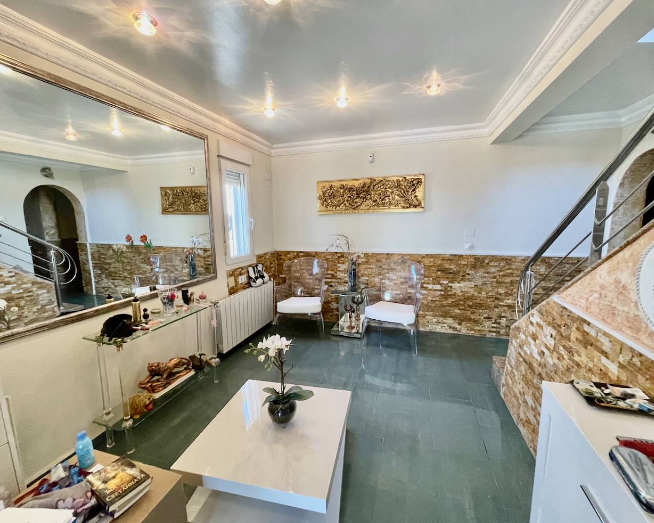 Villa in Guardamar del Segura, Alicante, Spain 6 bedrooms, 450 sq.m. No. 80960