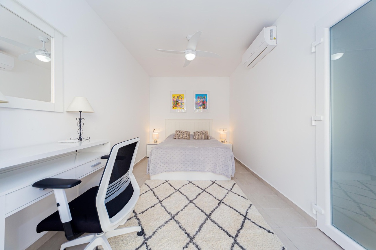 Townhouse in Dehesa De Campoamor, Alicante, Spain 4 bedrooms,  No. 189186
