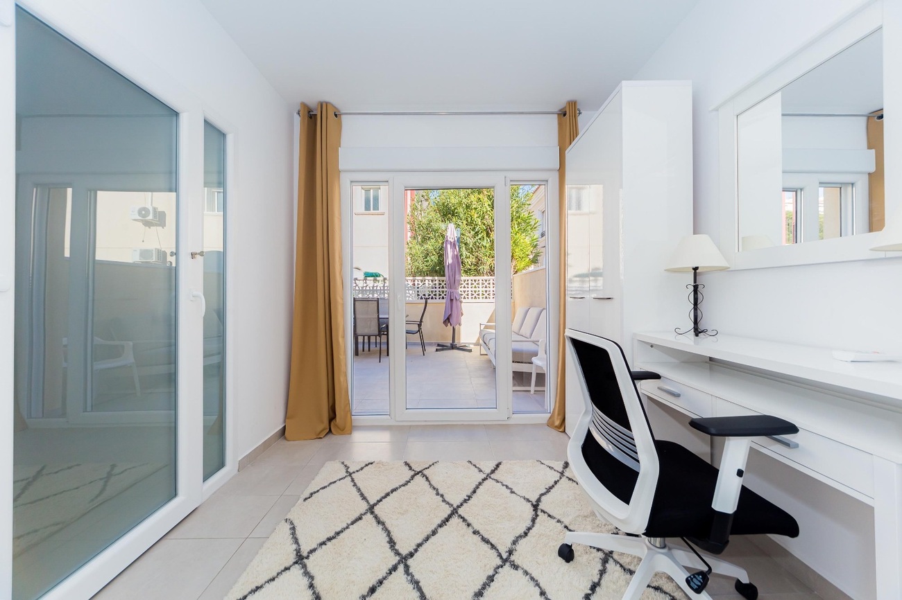 Townhouse in Dehesa De Campoamor, Alicante, Spain 4 bedrooms,  No. 189186