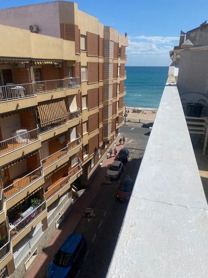Apartamento en Torrevieja, Alicante, España 1 dormitorio,  No. 189188