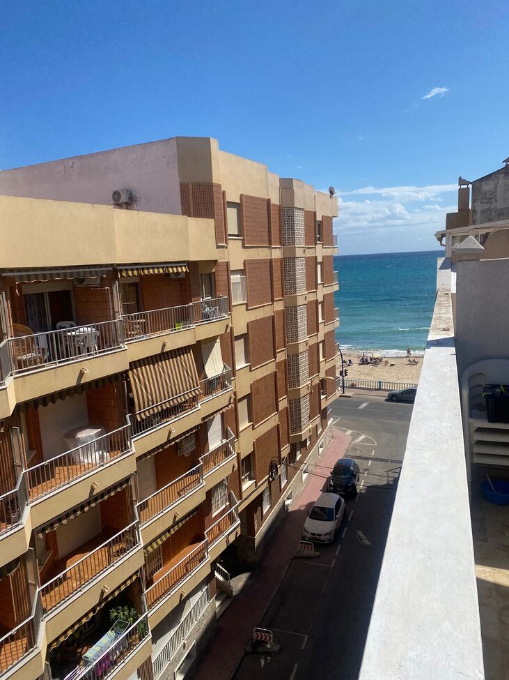 Apartamento en Torrevieja, Alicante, España 1 dormitorio,  No. 189188