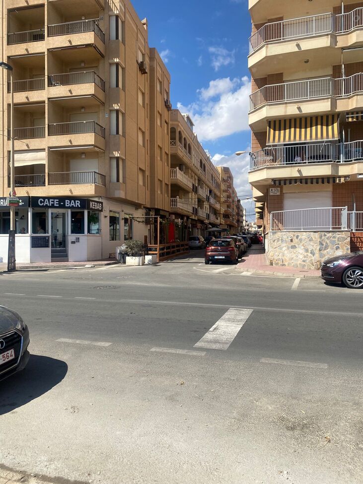 Apartamento en Torrevieja, Alicante, España 1 dormitorio,  No. 189188