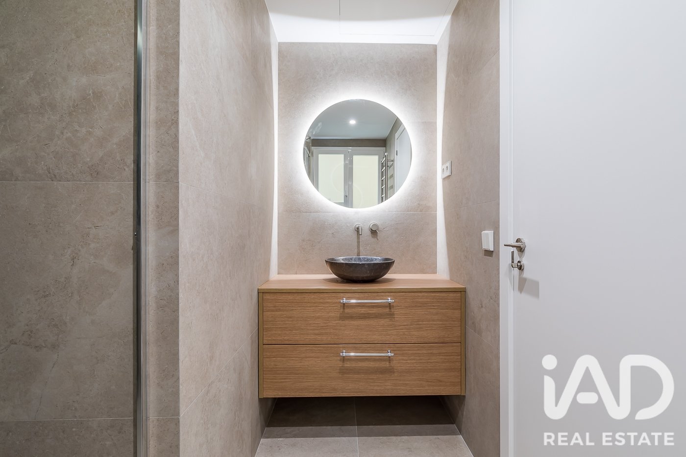 Huoneisto Madrid, Espanja 2 makuuhuonetta, 105 m2 No. 188072