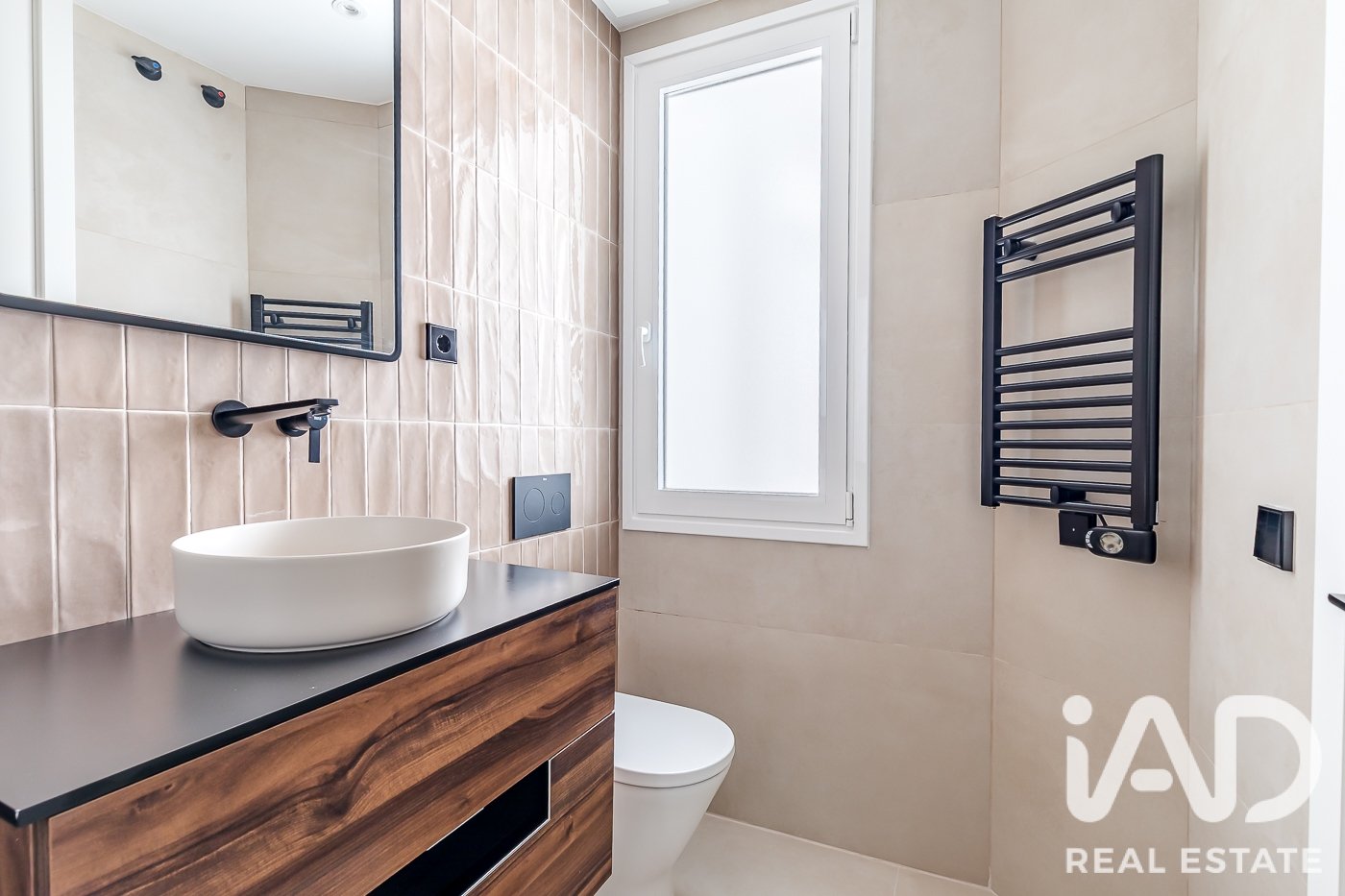 Apartamento en Madrid, España 4 dormitorios, 304 m2 No. 188071