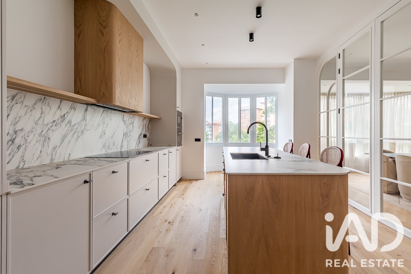 Apartamento en Madrid, España 4 dormitorios, 304 m2 No. 188071