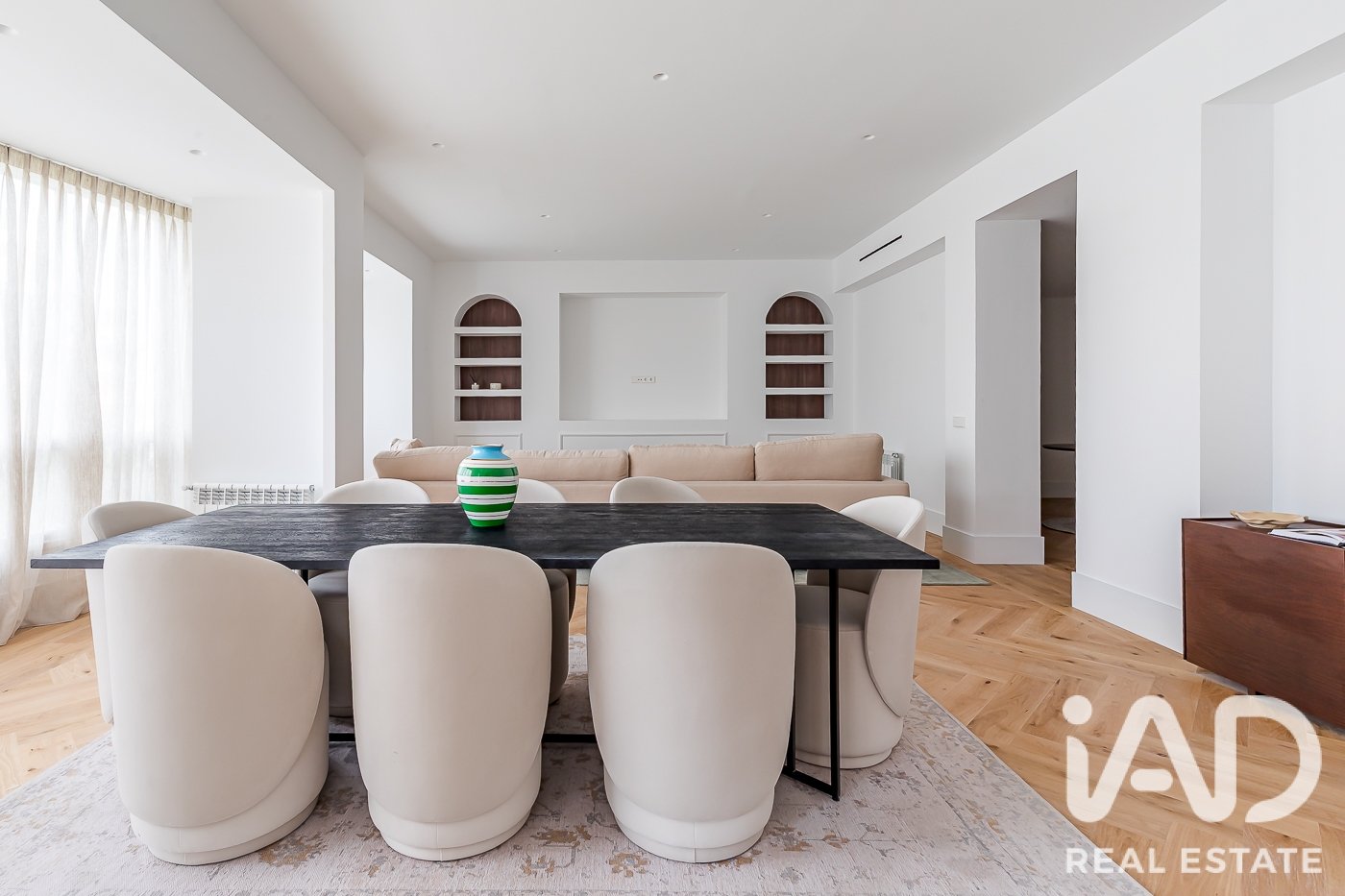 Apartamento en Madrid, España 4 dormitorios, 304 m2 No. 188071