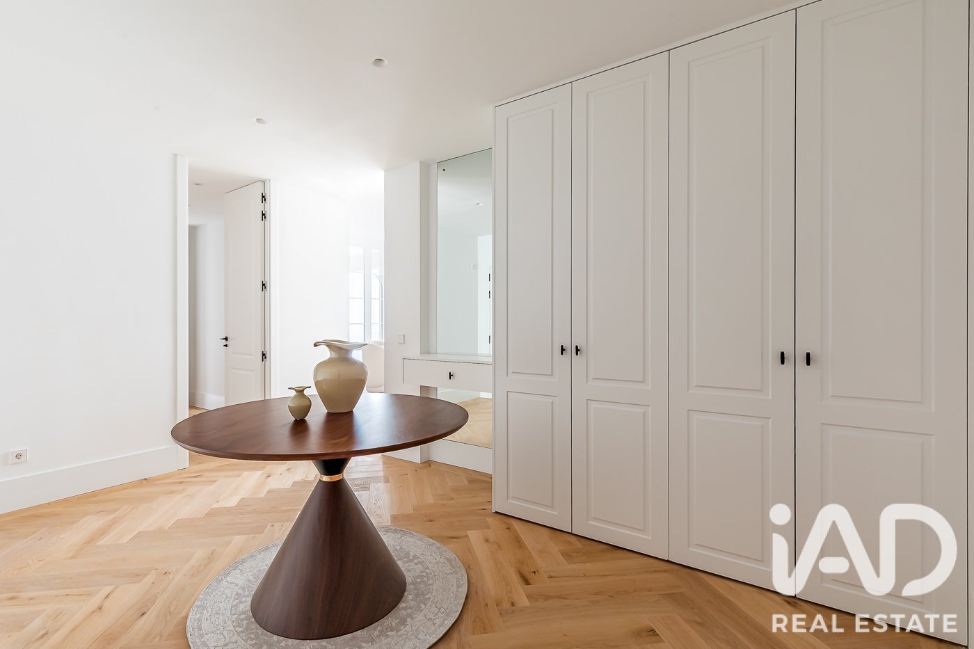 Apartamento en Madrid, España 4 dormitorios, 304 m2 No. 188071