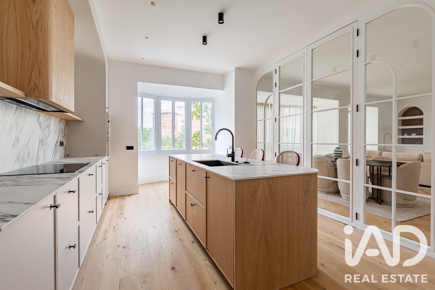 Apartamento en Madrid, España 4 dormitorios, 304 m2 No. 188071