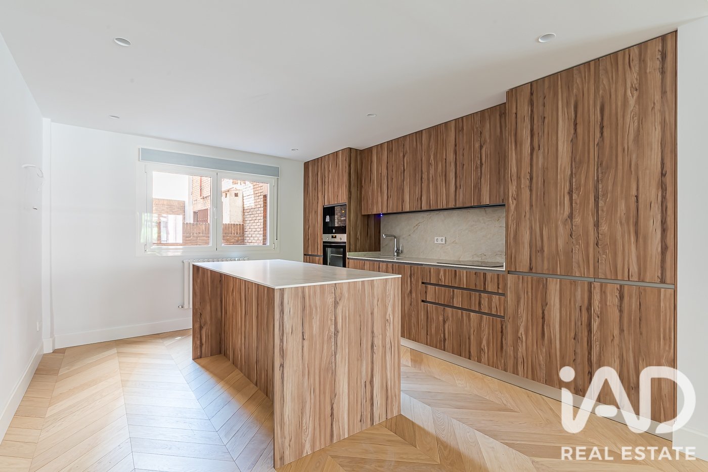 Huoneisto Madrid, Espanja 3 makuuhuonetta, 218 m2 No. 188069