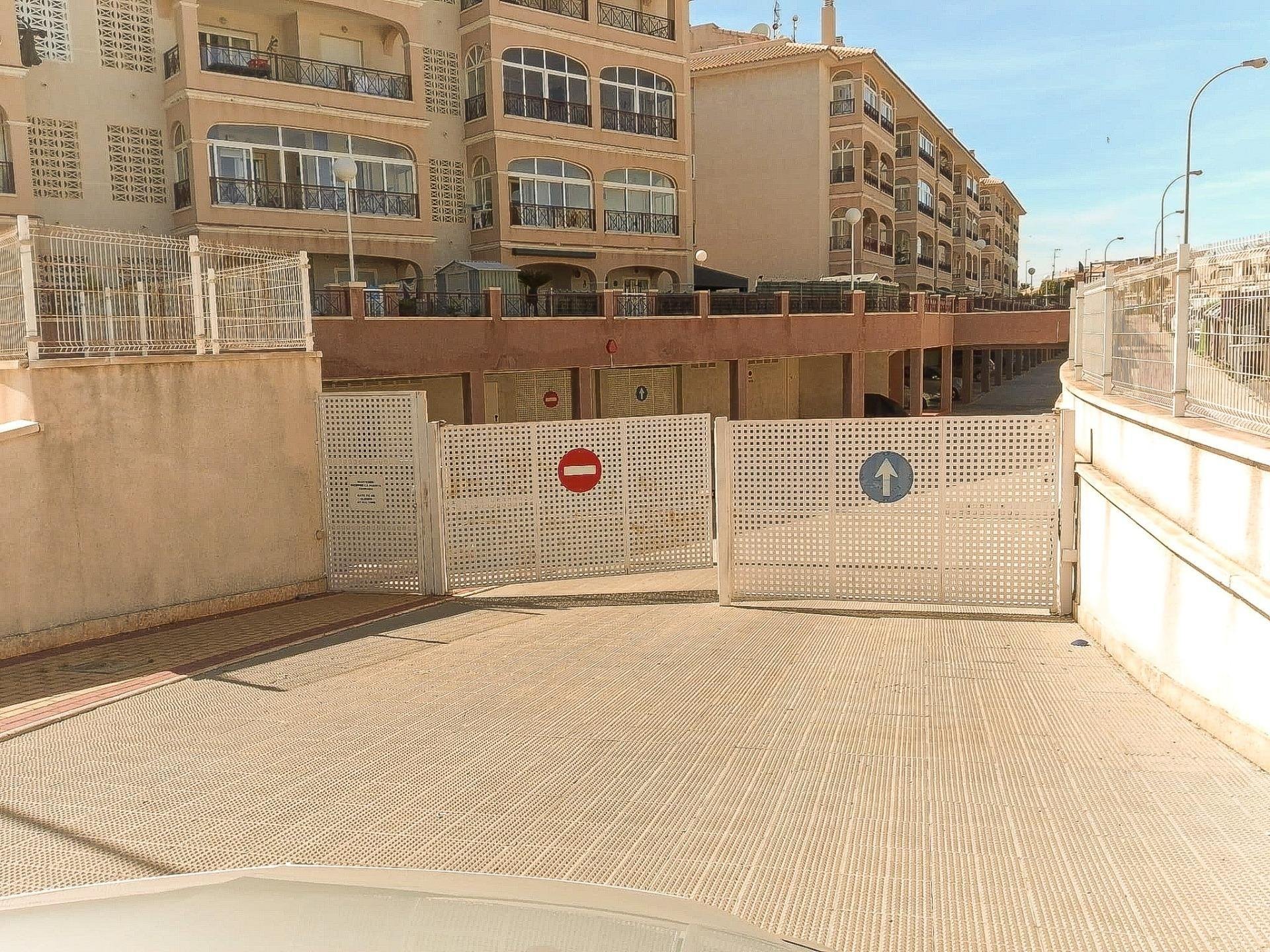 Appartamento a Alicante, Spagna 1 camera da letto, 109 mq. N° 166586