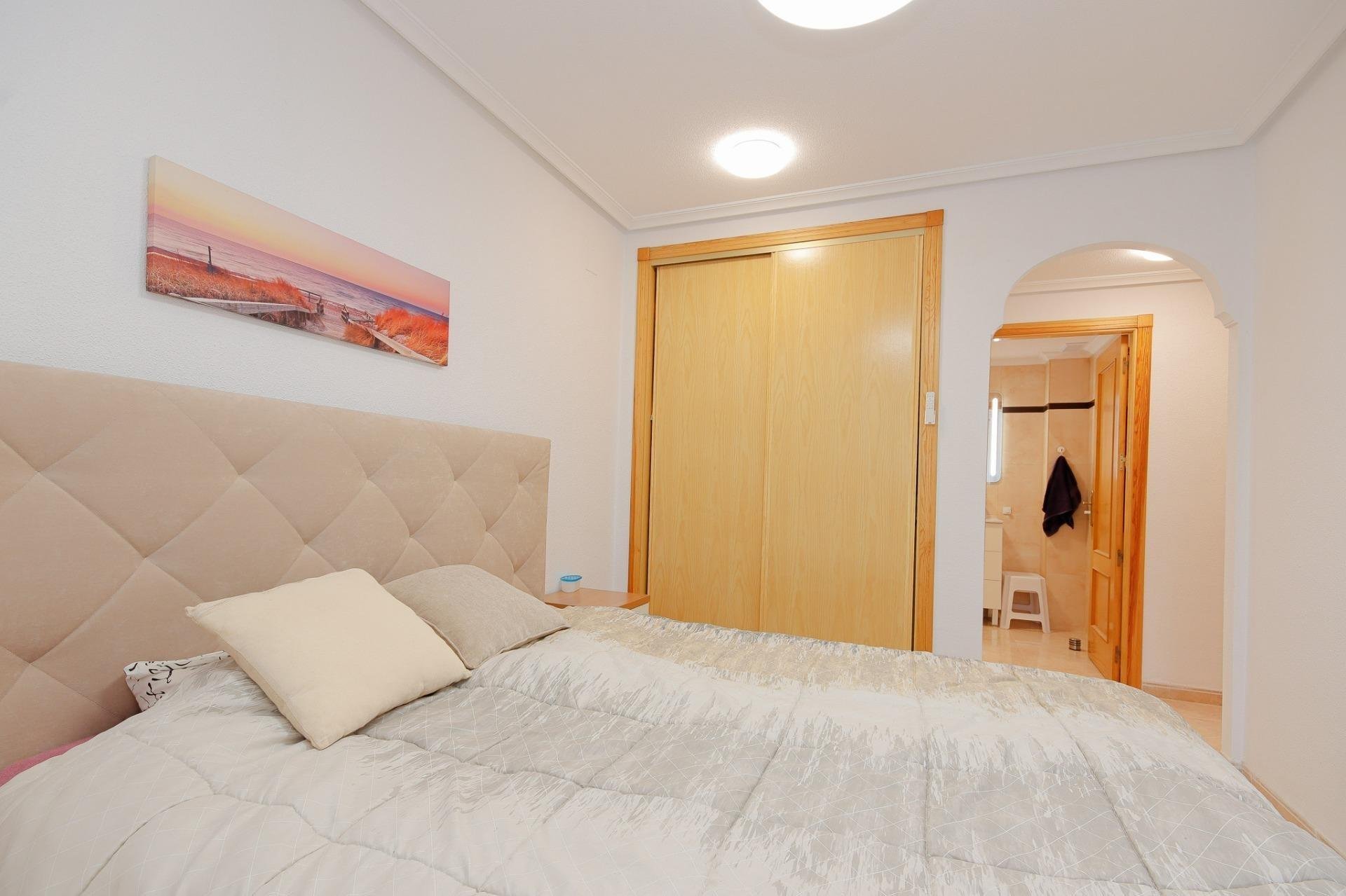 Appartamento a Alicante, Spagna 1 camera da letto, 109 mq. N° 166586