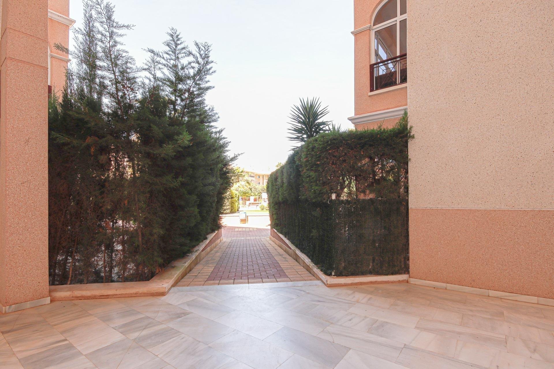 Appartamento a Alicante, Spagna 1 camera da letto, 109 mq. N° 166586