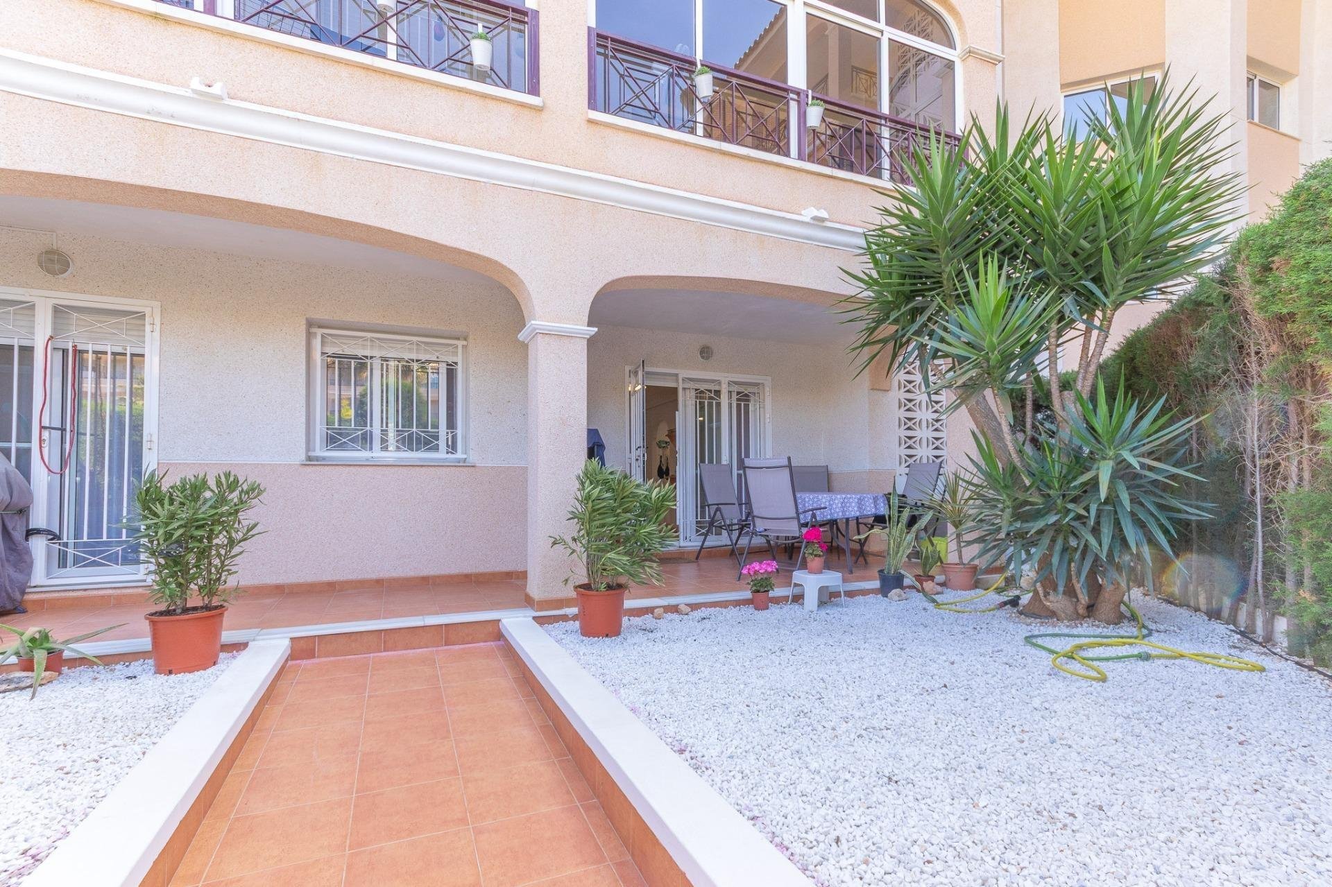 Appartamento a Alicante, Spagna 1 camera da letto, 109 mq. N° 166586