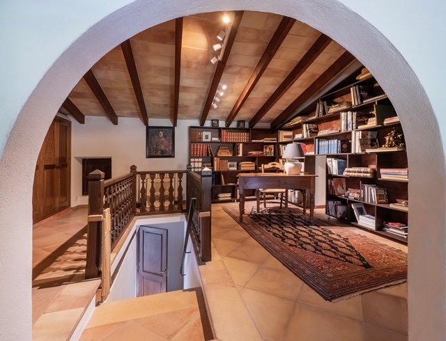 Finca in Pollenca, Mallorca, Spain 12 bedrooms, 1300 sq.m. No. 104156