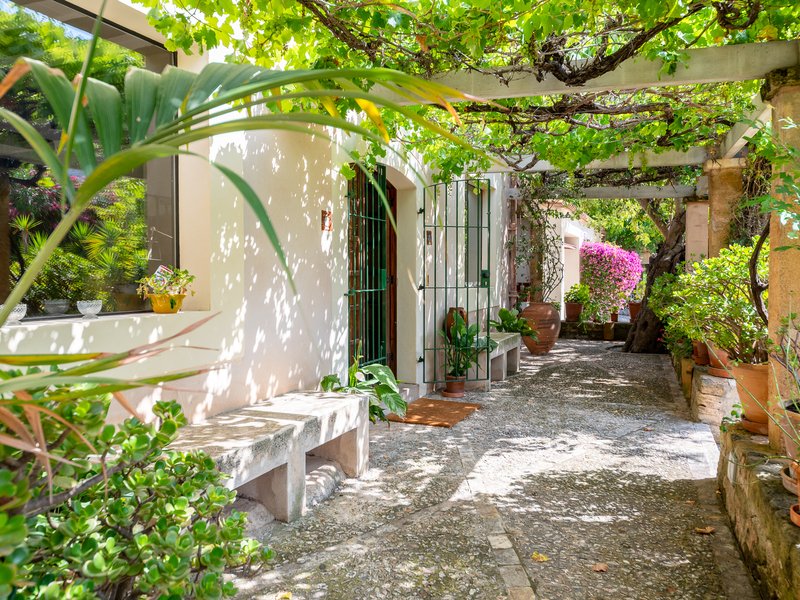 Finca in Pollenca, Mallorca, Spain 12 bedrooms, 1300 sq.m. No. 104156