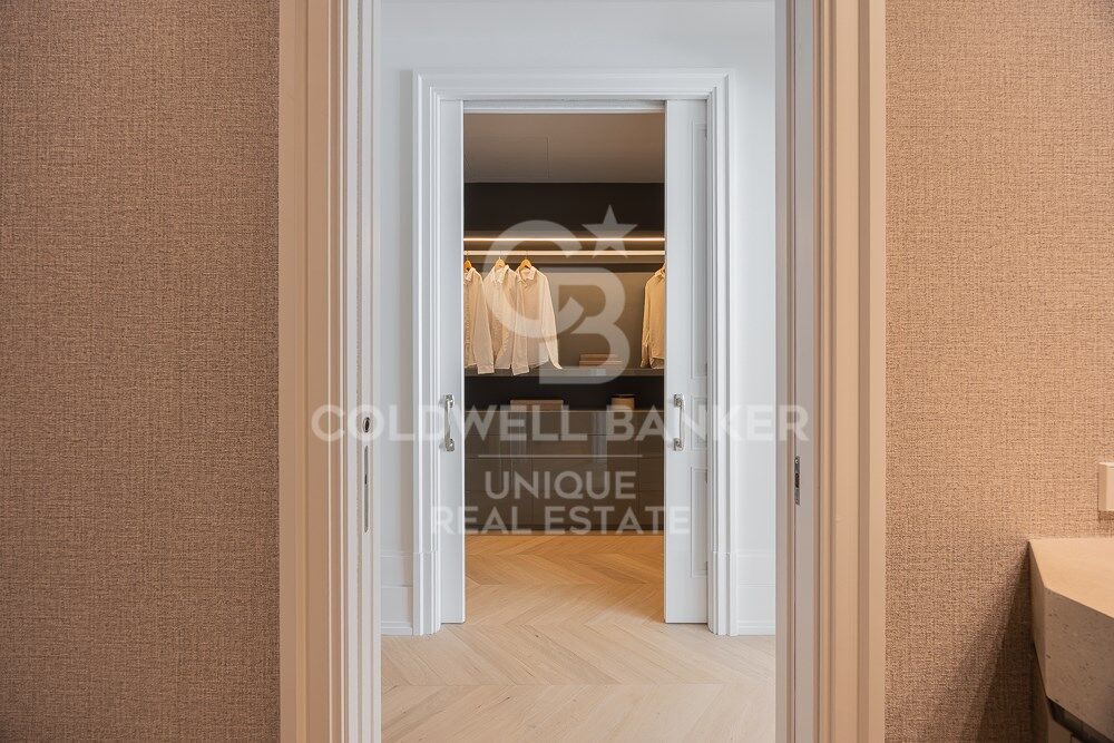 Appartamento a Madrid, Spagna 4 camere da letto, 200 mq. N° 157707