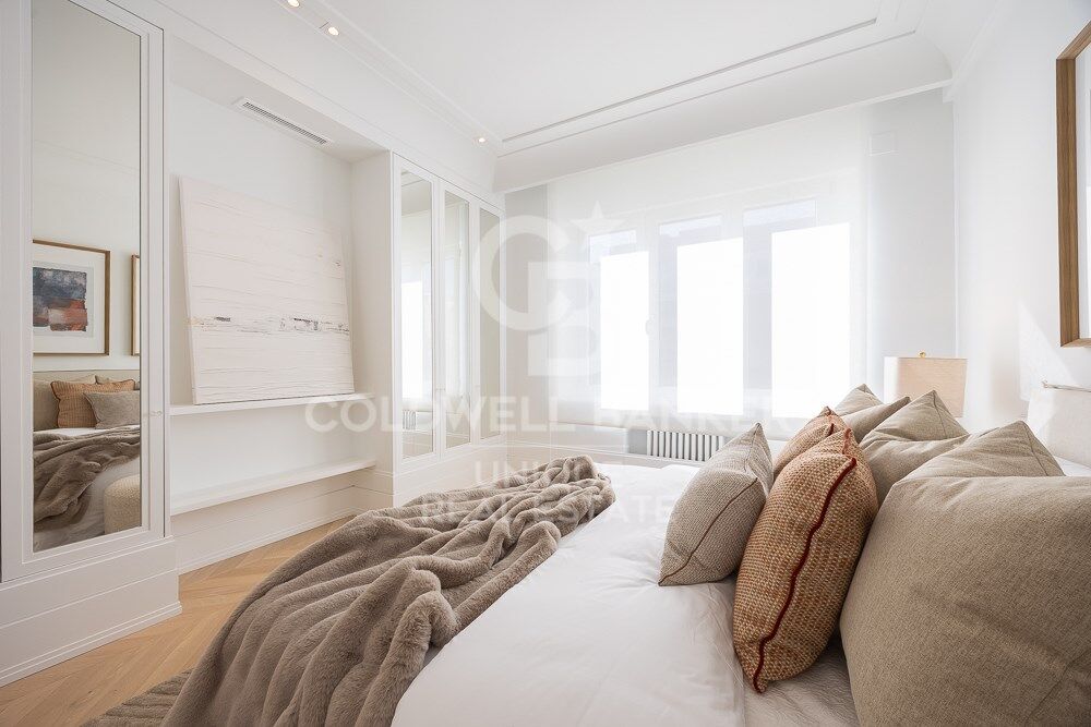 Appartamento a Madrid, Spagna 4 camere da letto, 200 mq. N° 157707