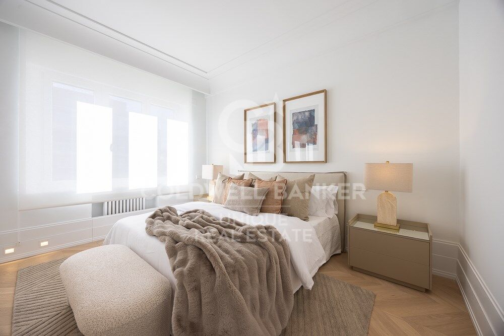 Appartamento a Madrid, Spagna 4 camere da letto, 200 mq. N° 157707